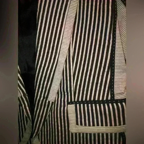 Zara Womens Black and White Blazer with Pindot Contrast Trim - Picture 4 of 6